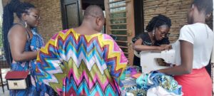 Article : Précarité menstruelle : Amen Bouba ouvre un atelier de confection des serviettes hygiéniques réutilisables à Cotonou